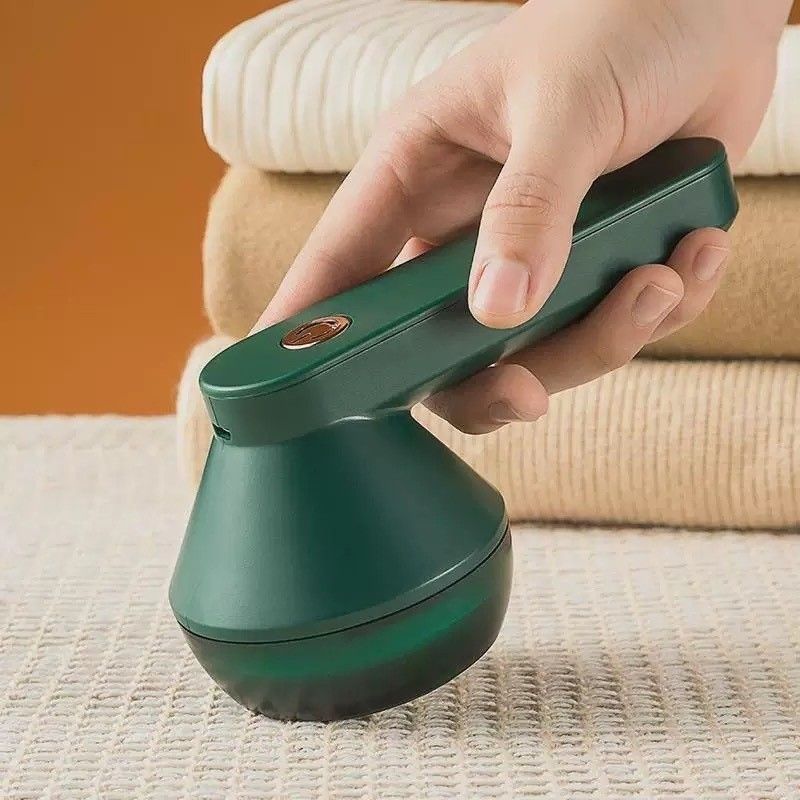 Rechargeable Lint Remover – Electric Fabric Shaver for Clothes Pakistan