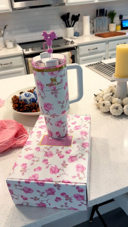 Stainless Steel Flower Design Tumbler – Insulated Hot & Cold Travel Cup