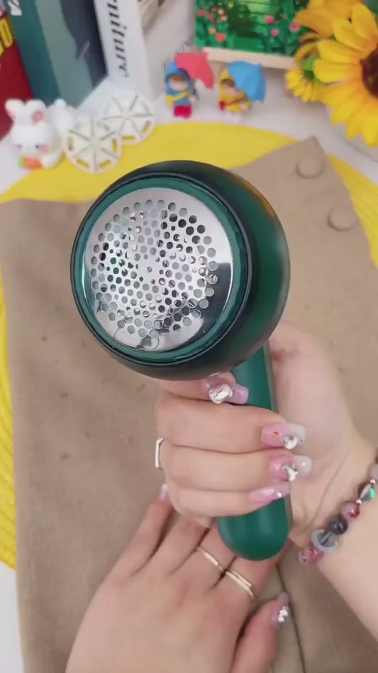 Rechargeable Lint Remover – Electric Fabric Shaver for Clothes Pakistan
