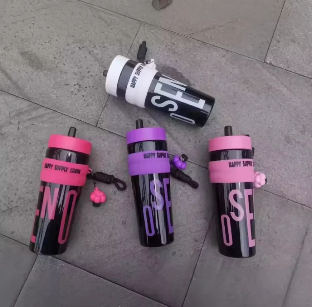 Large Capacity Portable THERMOS  710ml - Image 4